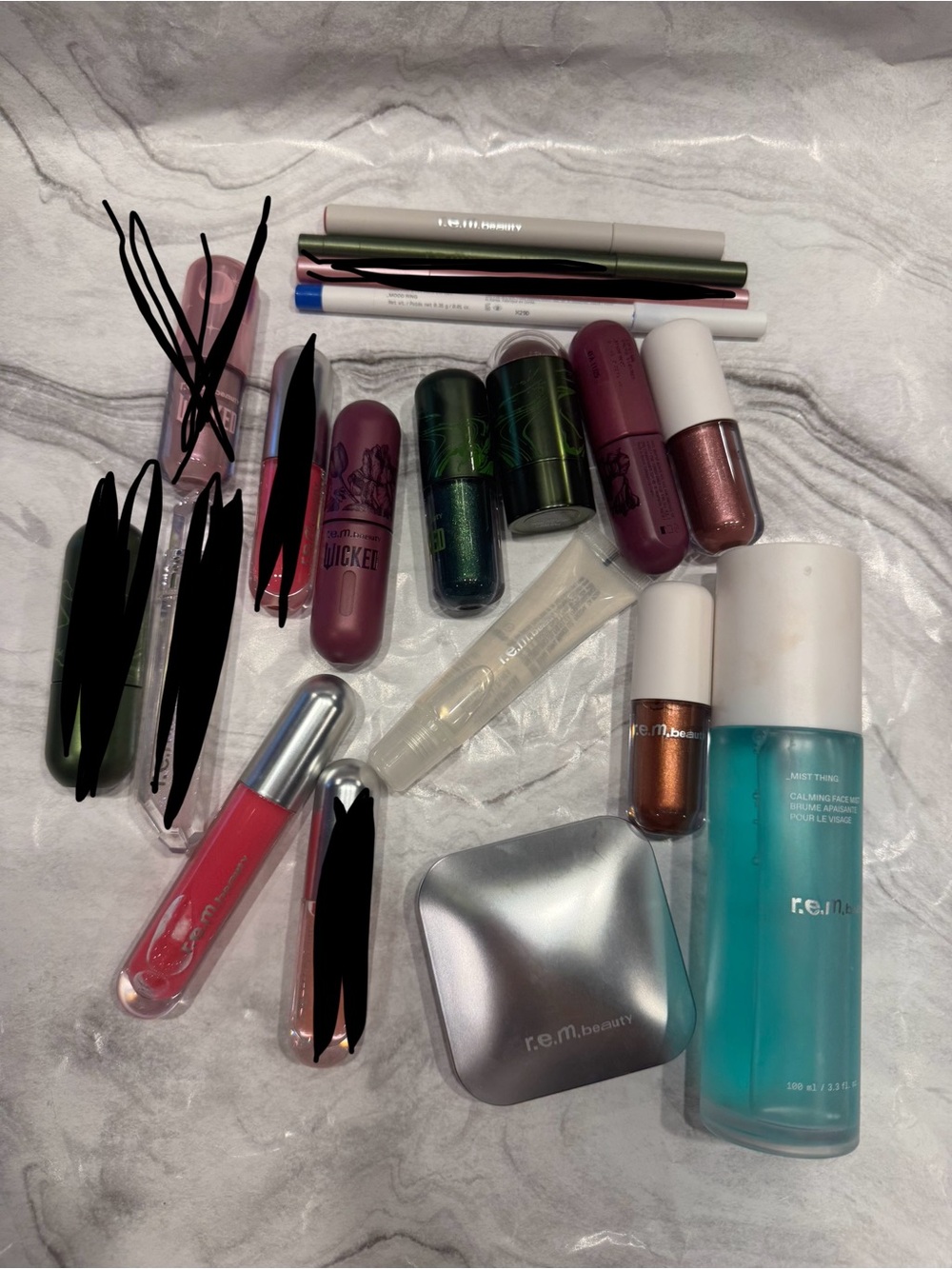 REM Beauty Ariana Grande Makeup Bundle